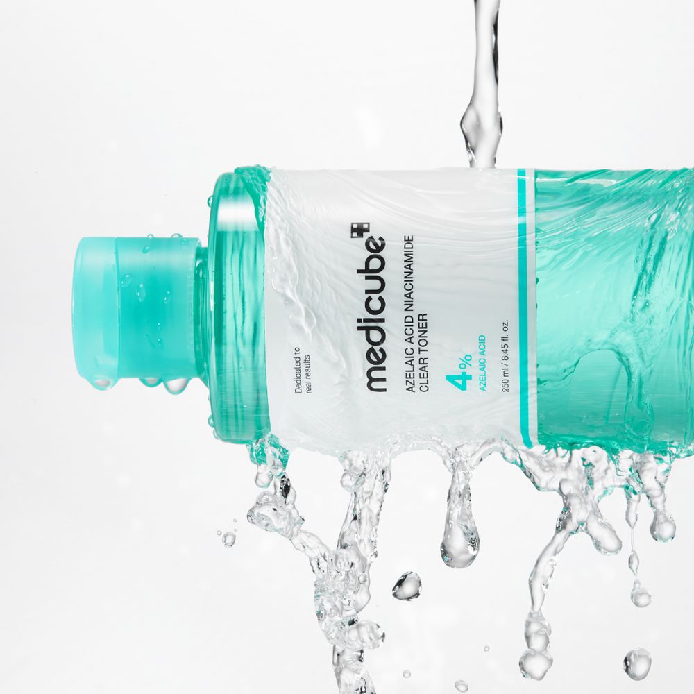 تونر شفاف من ميديكوب بحمض الأزيليك والنياسيناميد