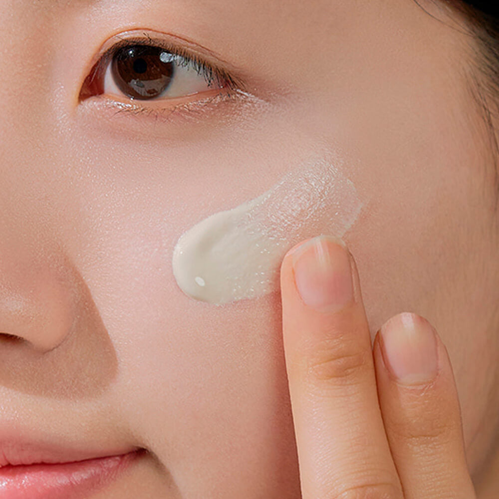 كريم واقي من الشمس SKIN 1004 مدغشقر سنتيلا إير فيت بلس